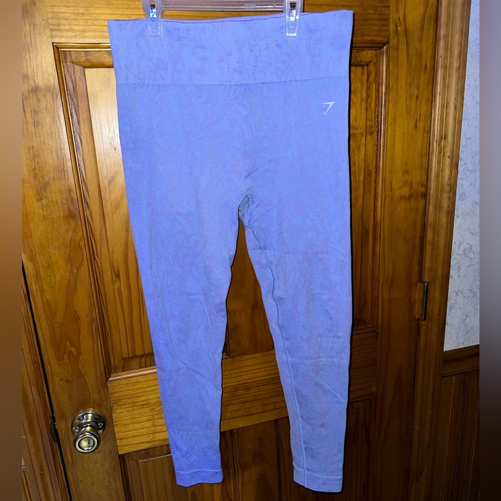 Gymshark Adapt Animal Leggings in Butterfly/light blue size XL
